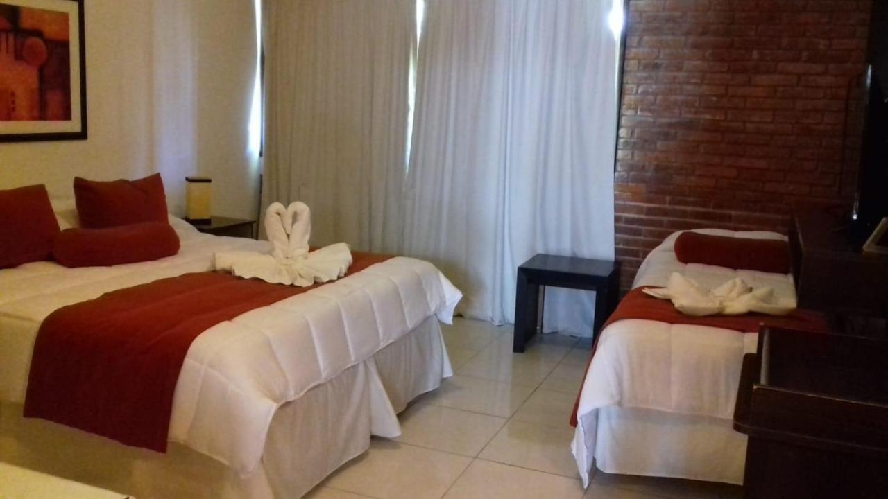 康普莱约拉德拉斯德赛罗酒店 Piriápolis 外观 照片